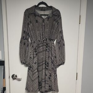 Elegant Black and Cream Long Sleeve Button Bell Sleeve Dress Size 46